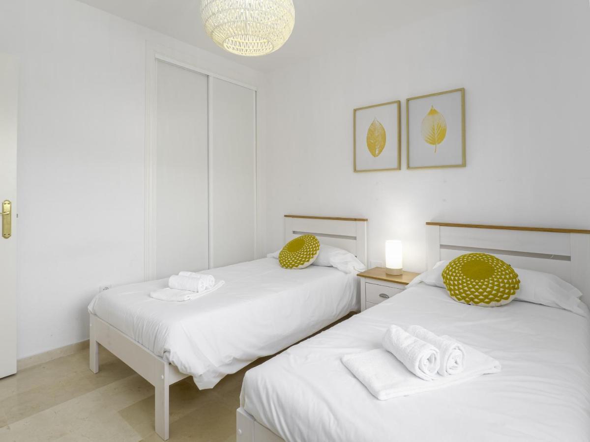 2308- 2Bedrooms Apt With Stunning Sea View-Terrace 마닐바 외부 사진